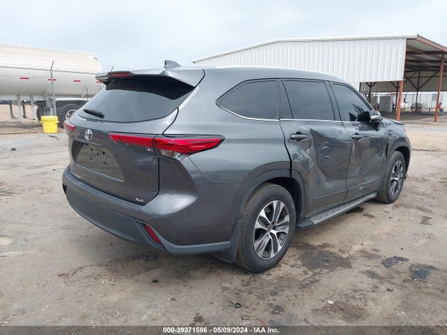 Toyota Highlander Xle 2022 5TDGZRAH8NS559443 Image 4