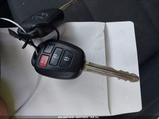 Toyota Rav4 Xle 2015 2T3WFREV5FW180730 Image 11