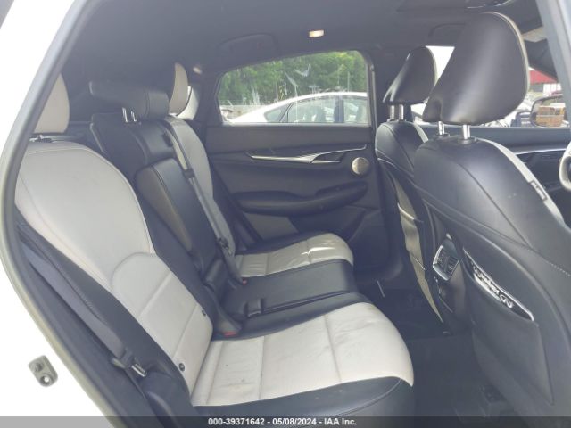 3PCAJ5K34NF105509 Infiniti Qx55 Essential Awd