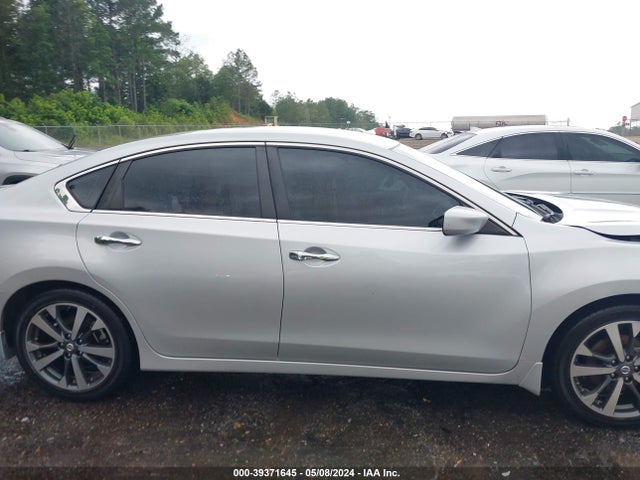 Nissan Altima 2.5 Sr 2017 1N4AL3AP7HC132231 Image 14