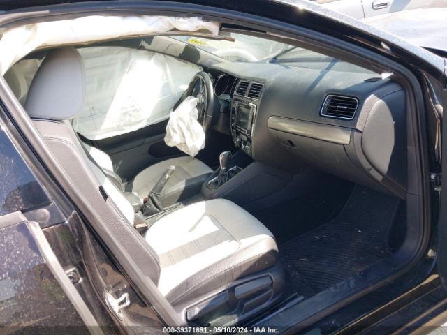 3VWD17AJ9GM283663 Volkswagen Jetta 1.8t Sport