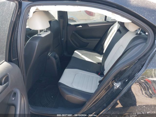 3VWD17AJ9GM283663 Volkswagen Jetta 1.8t Sport