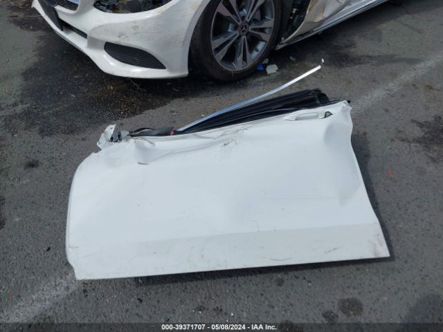 WDDWF4JB3JR404011 Mercedes-Benz C 300