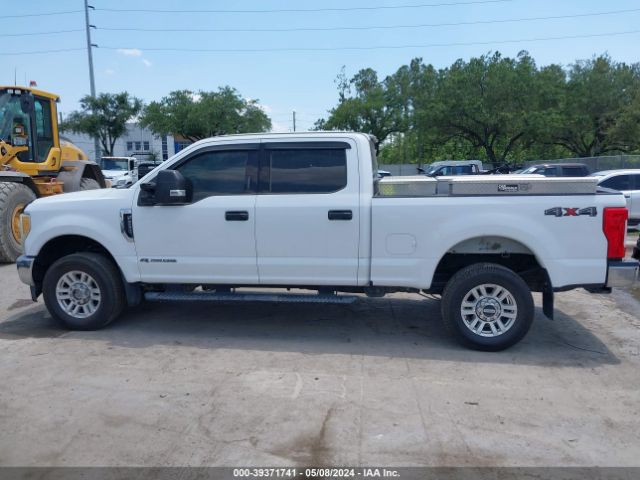1FT7W2BT0HEC22178 Ford F-250 Xlt