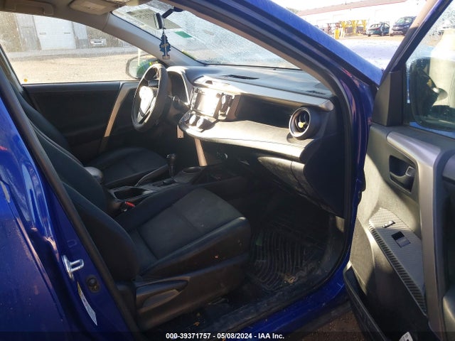 Toyota RAV4 LE 2015 2T3BFREV3FW286124 Image 5