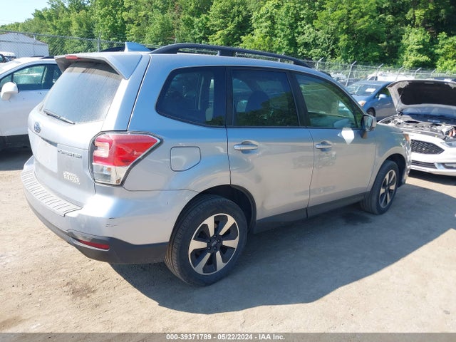 Subaru Forester 2.5i Premium 2018 JF2SJADC4JH469743 Image 4