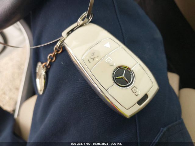 55SWF8DB2KU300144 Mercedes-Benz C 300