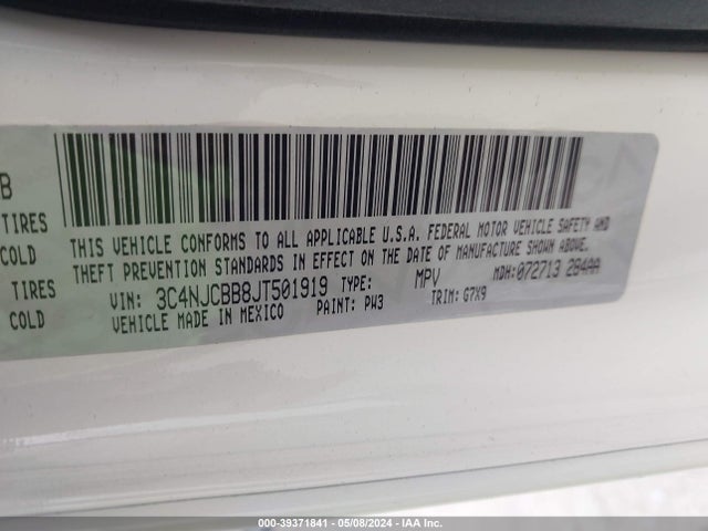 3C4NJCBB8JT501919 Jeep Compass Latitude Fwd