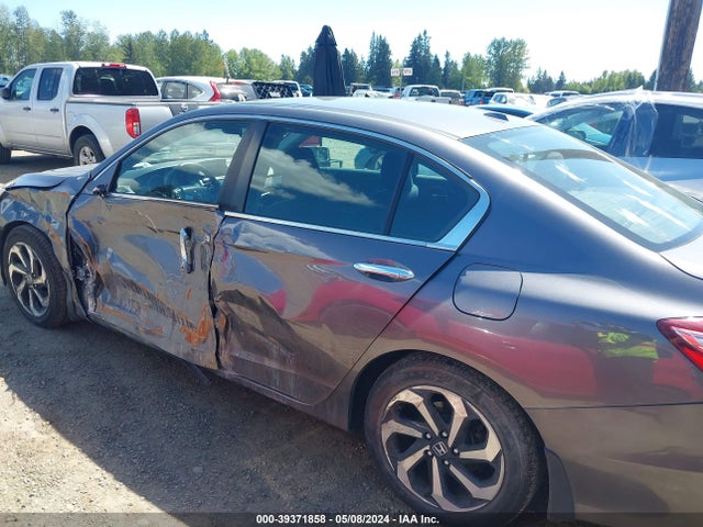 Honda ACCORD EX 2017 1HGCR2F00HA049602 Image 14