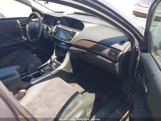 Honda ACCORD EX 2017 1HGCR2F00HA049602 Image 5