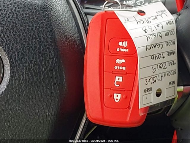 4T1BZ1HK1KU026138 Toyota Camry Xse V6
