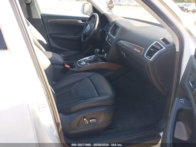 Audi Q5 2.0t Premium 2017 WA1C2AFP8HA068385 Image 5