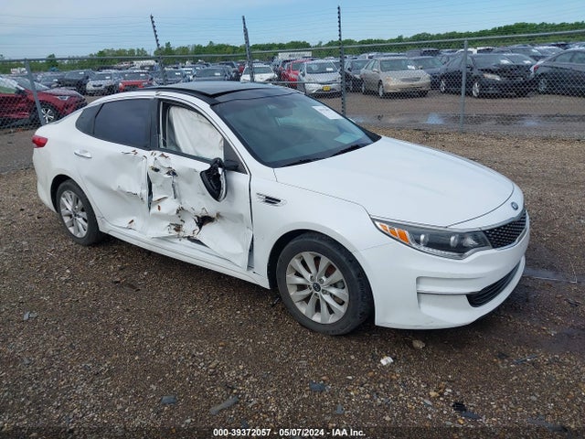 KIA OPTIMA EX 2017 5XXGU4L3XHG129406 Image 1