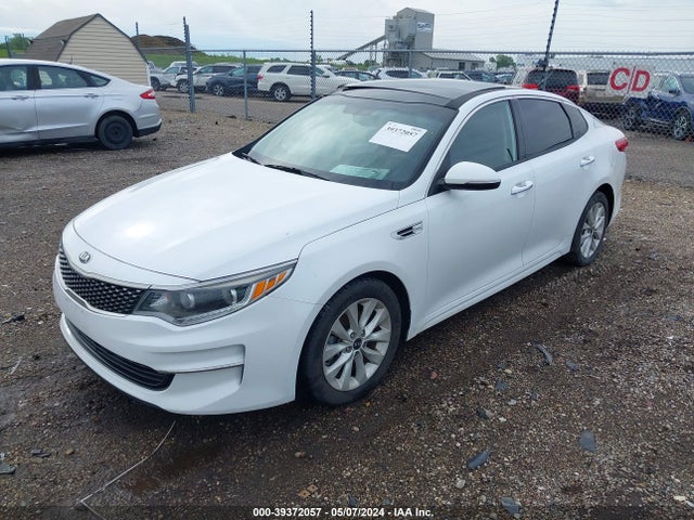 KIA OPTIMA EX 2017 5XXGU4L3XHG129406 Image 2