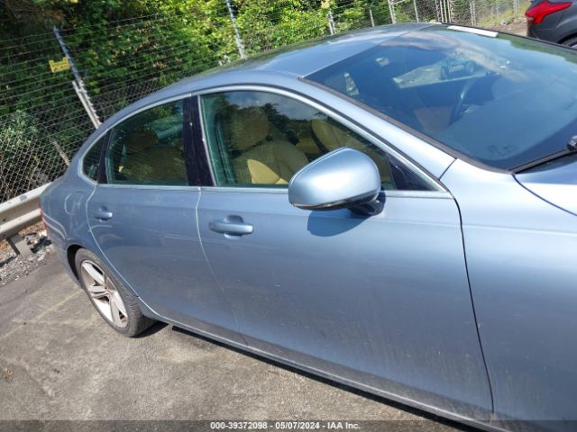 LVY102MK4JP055256 Volvo S90 T5 Momentum