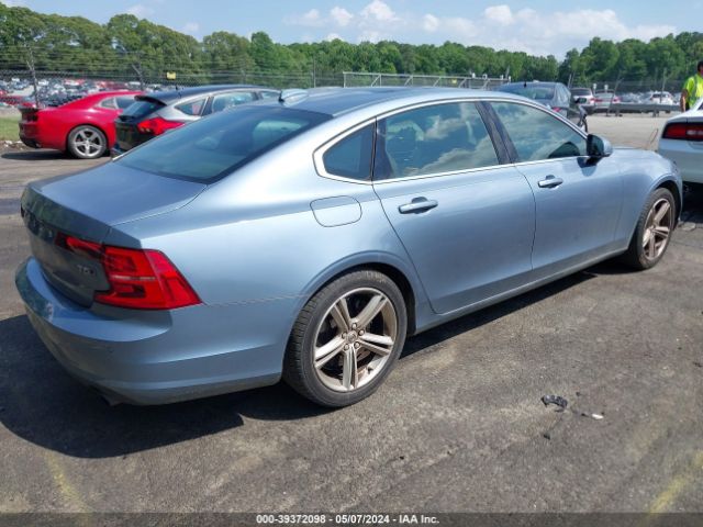 LVY102MK4JP055256 Volvo S90 T5 Momentum