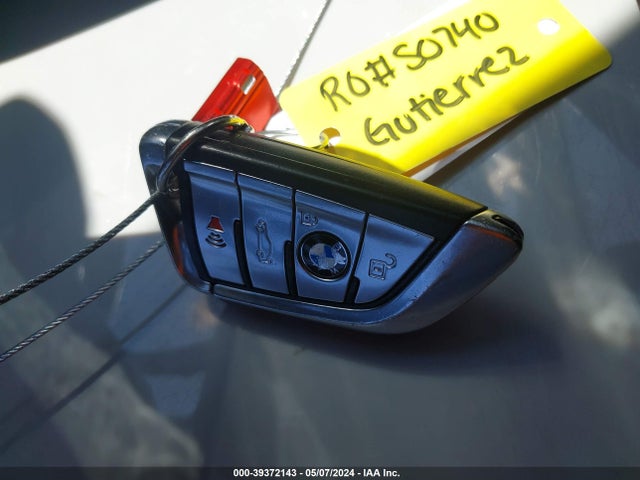 WBA7F0C54GGM20539 BMW 750i