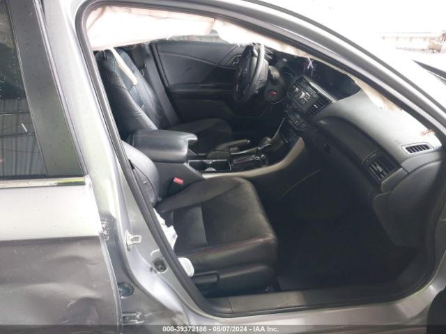1HGCR2F18HA001340 Honda Accord Sport Se