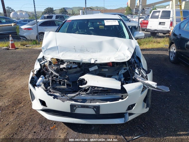 Toyota Prius Three 2016 JTDKARFU4G3503317 Image 12