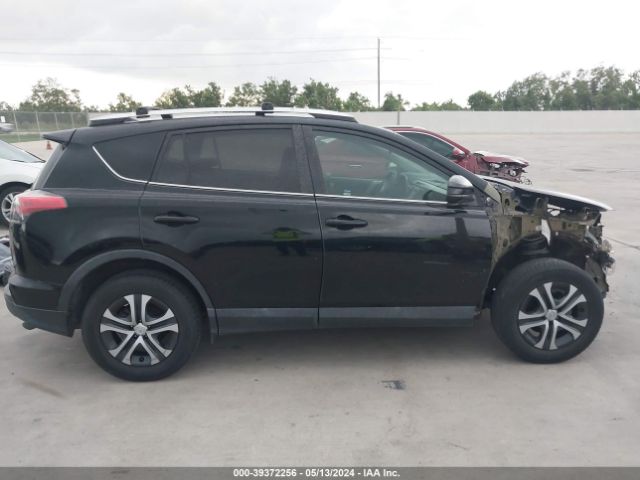 2T3ZFREV9GW259638 Toyota RAV4 LE