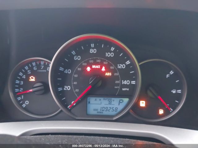 2T3ZFREV9GW259638 Toyota RAV4 LE