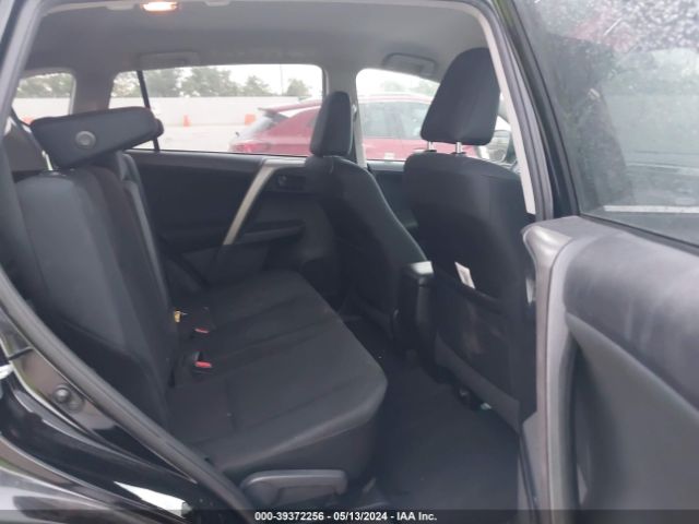 2T3ZFREV9GW259638 Toyota RAV4 LE