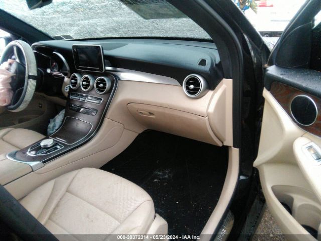 WDC0G4KB8JV063038 Mercedes-Benz Glc 300 4matic