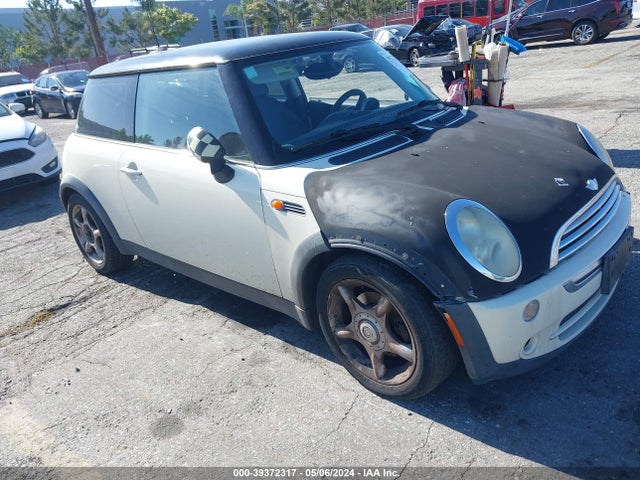 2005 MINI COOPER WMWRC33595TK62366 Photo 0