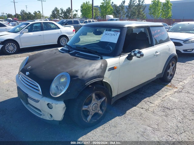 2005 MINI COOPER WMWRC33595TK62366 Photo 1