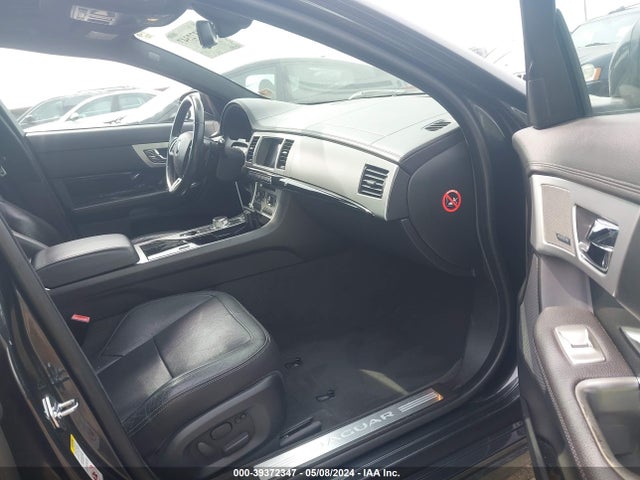 SAJWA0F79F8U66632 Jaguar Xf 3.0 Portfolio/3.0 Sport