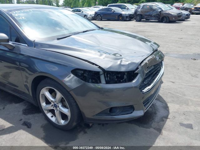 3FA6P0T93GR311888 Ford FUSION SE