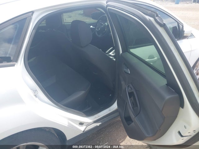 Ford FOCUS SE 2014 1FADP3F25EL395487 Image 8