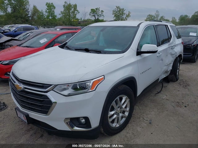 Chevrolet Traverse 1lt 2018 1GNEVGKW0JJ232098 Image 2