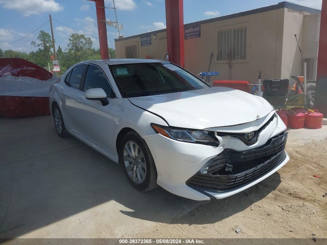 Toyota CAMRY LE 2019 4T1B11HK3KU766717 главное изображение