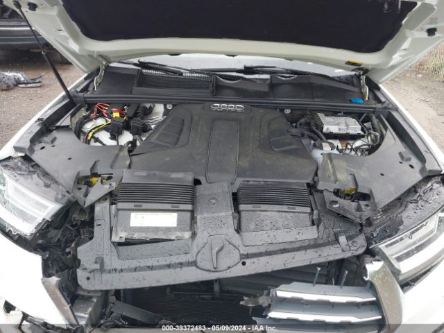 WA1LAAF76JD026627 Audi Q7 3.0t Premium
