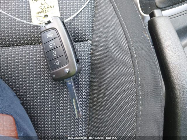 3KPC24A39KE049716 Hyundai ACCENT SE