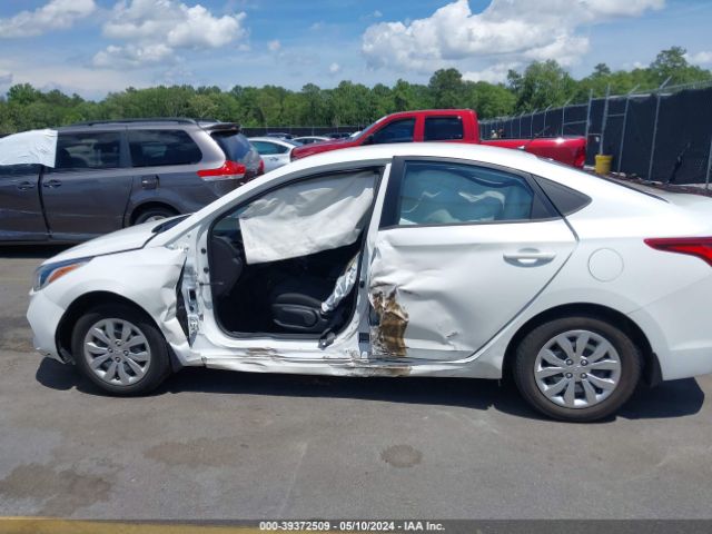 3KPC24A39KE049716 Hyundai ACCENT SE