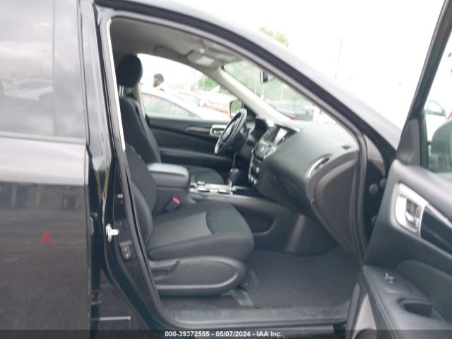 5N1DR2MM5JC661051 Nissan Pathfinder Sv