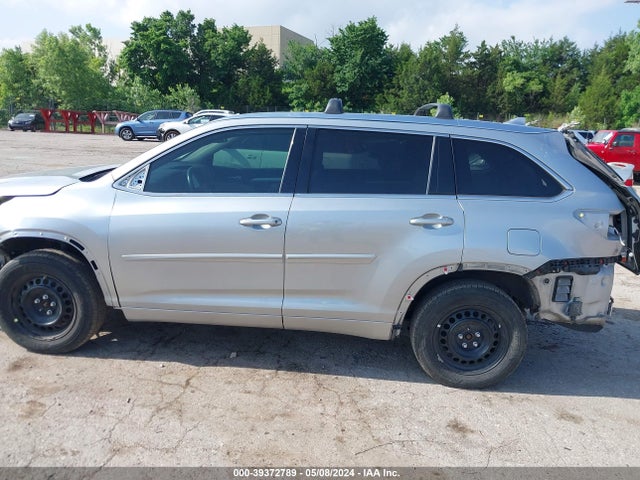 Toyota Highlander Xle 2018 5TDJZRFH4JS803307 Image 15