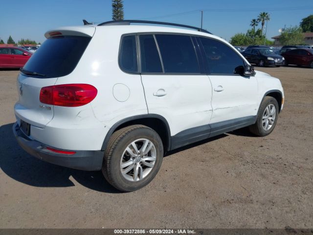 WVGAV7AX1FW602479 Volkswagen TIGUAN S
