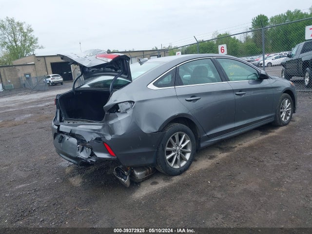 Hyundai SONATA SE 2018 5NPE24AF3JH713506 Image 4