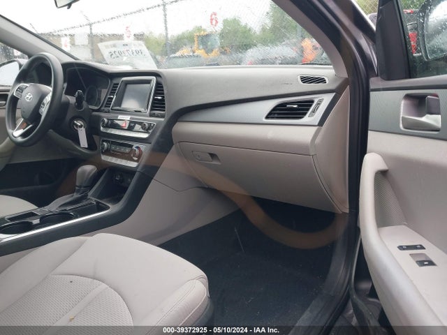 Hyundai SONATA SE 2018 5NPE24AF3JH713506 Image 5