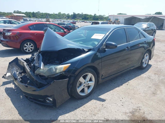 Toyota CAMRY SE 2014 4T1BF1FK5EU463947 Image 2