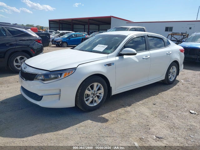 KIA Optima Lx 2016 5XXGT4L32GG047039 Image 2