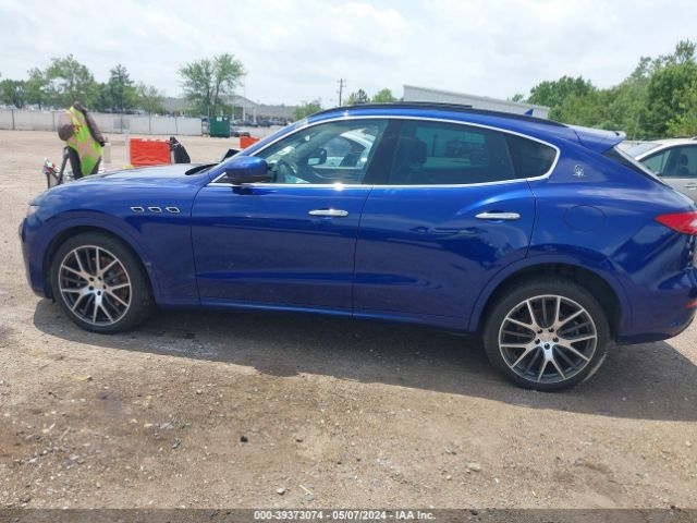 ZN661YUS3HX260718 Maserati LEVANTE S
