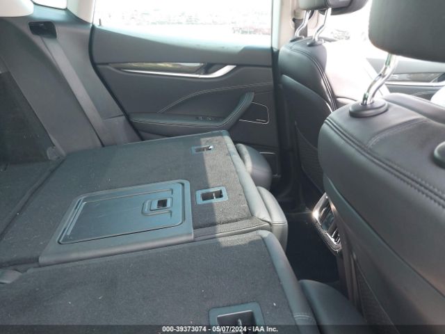 ZN661YUS3HX260718 Maserati LEVANTE S