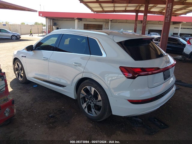 WA1LAAGE3MB016280 Audi E-tron Premium Plus Quattro
