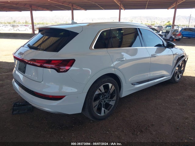 WA1LAAGE3MB016280 Audi E-tron Premium Plus Quattro