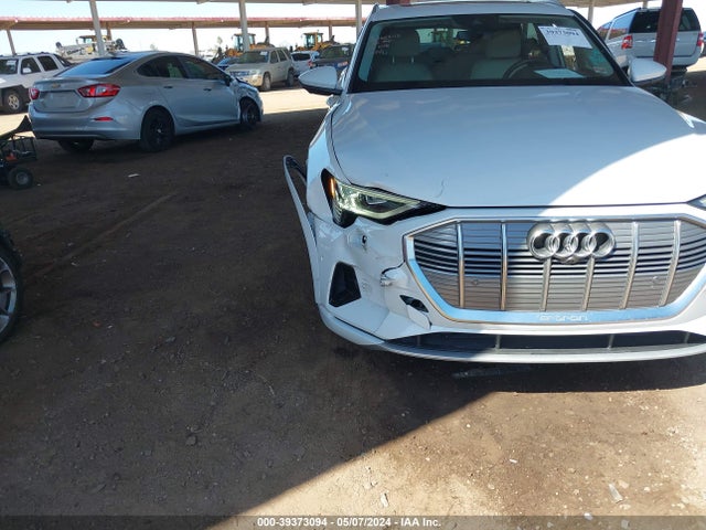 WA1LAAGE3MB016280 Audi E-tron Premium Plus Quattro
