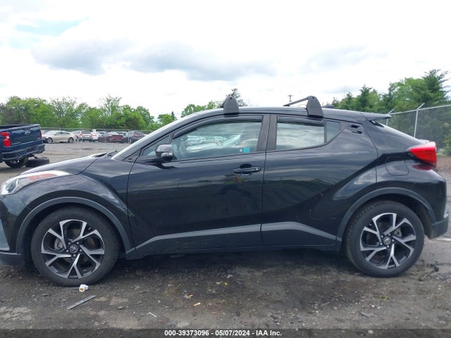 Toyota C-HR XLE 2019 NMTKHMBX5KR095351 Image 14